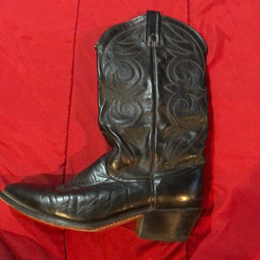 Black Cowboy Boots
